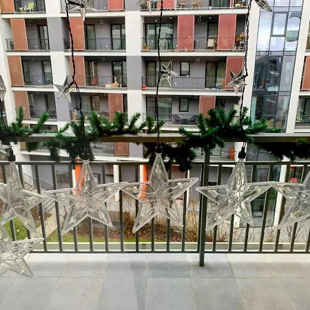 Quiet 1-bedroom Apartment, Free Parking & Gym *